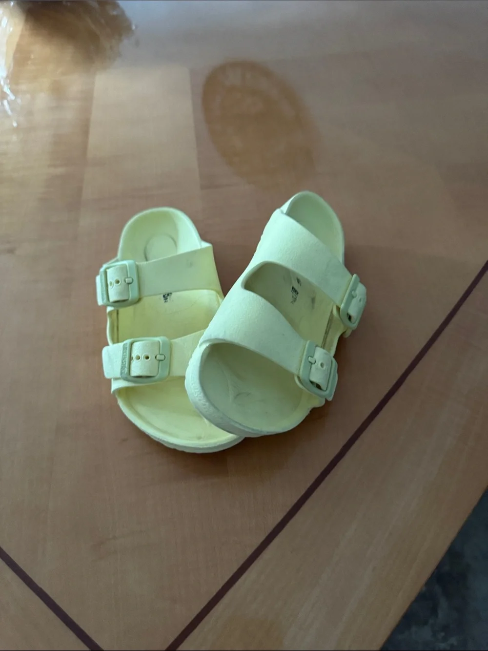 Birkenstock  Kids Double-Buckle Slide Sandals in Pale Yellow size 31
